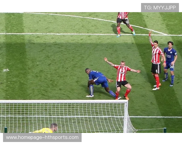 埃里克森精准传球穿透防线